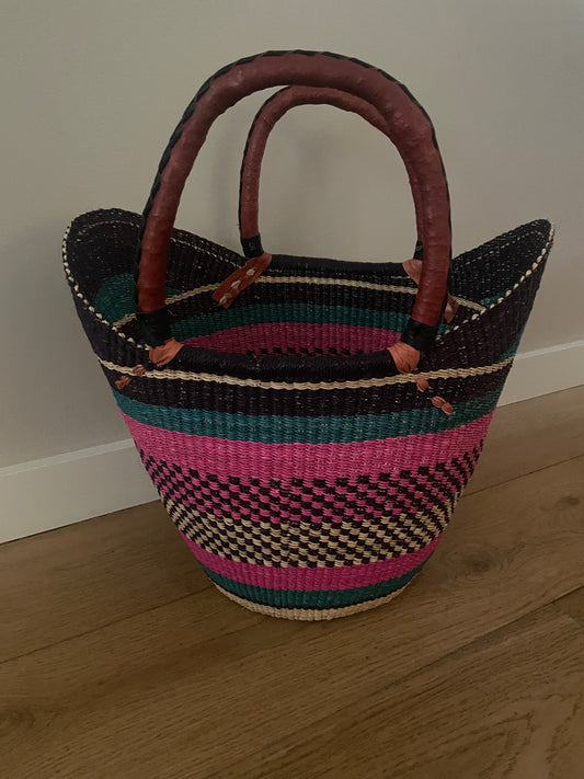 Bolga straw basket blue/natural