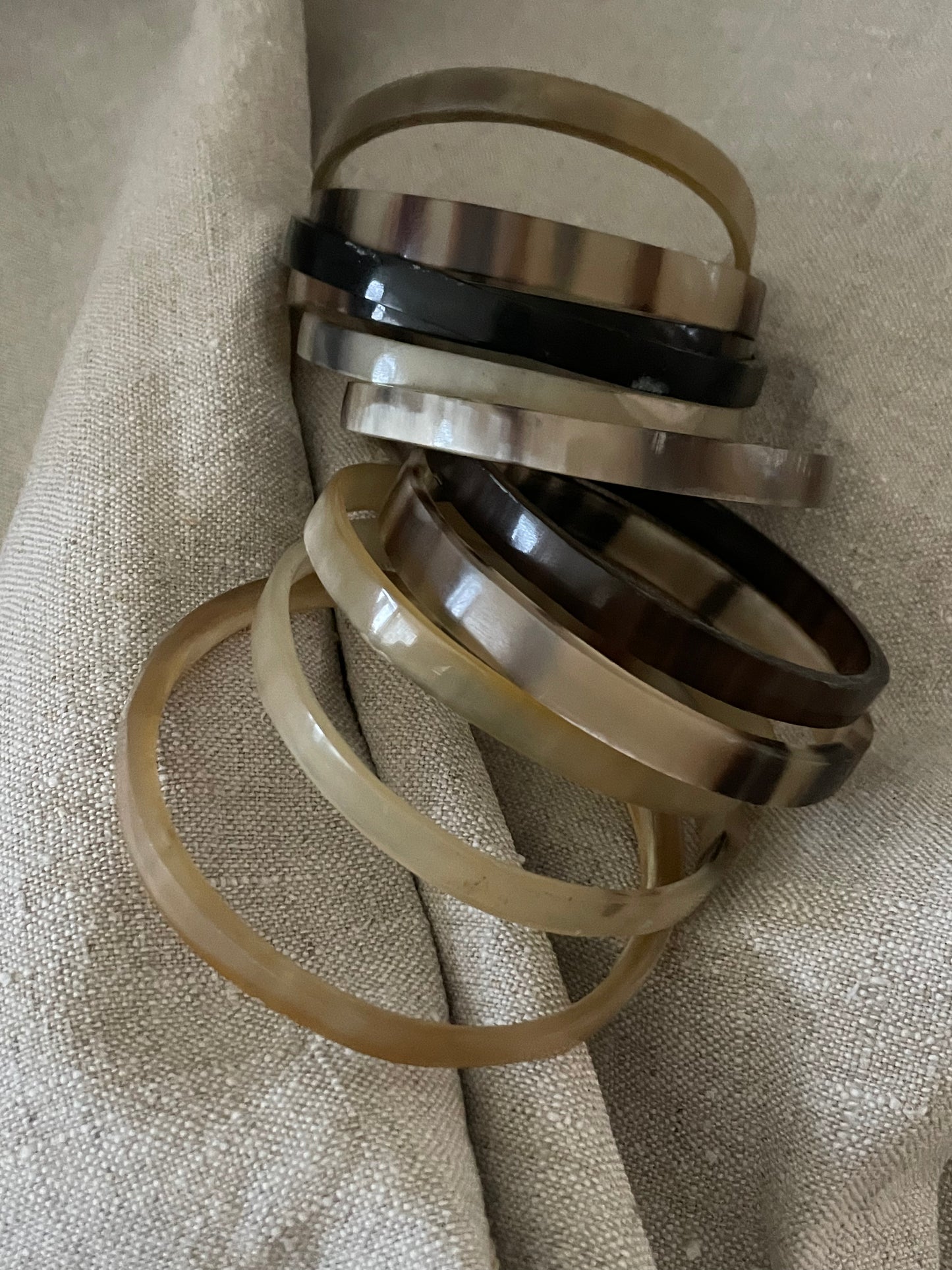 Cow horn bracelet black