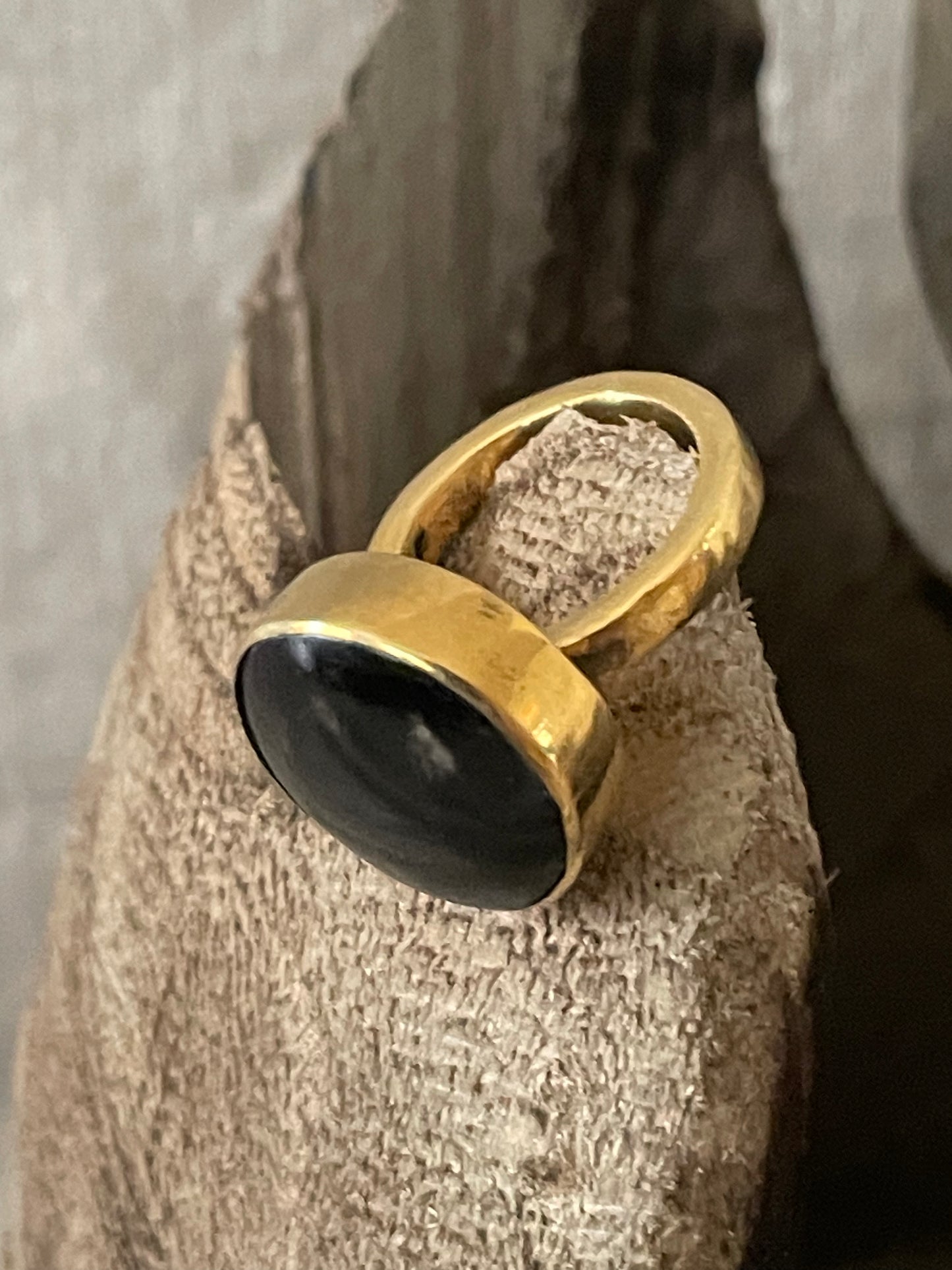 Cow horn ring