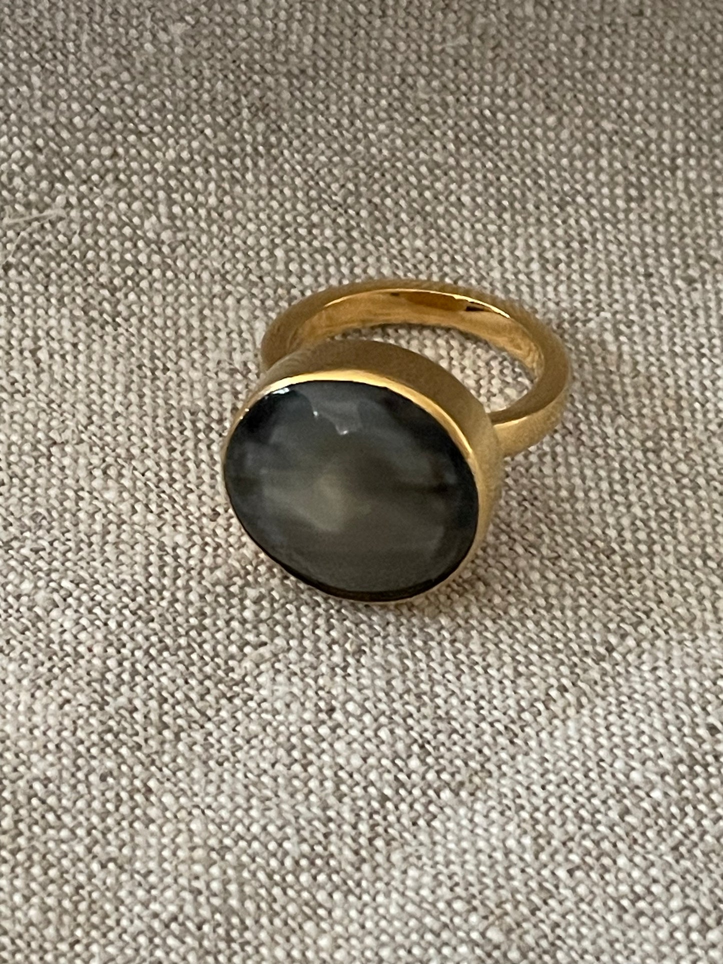 Cow horn ring