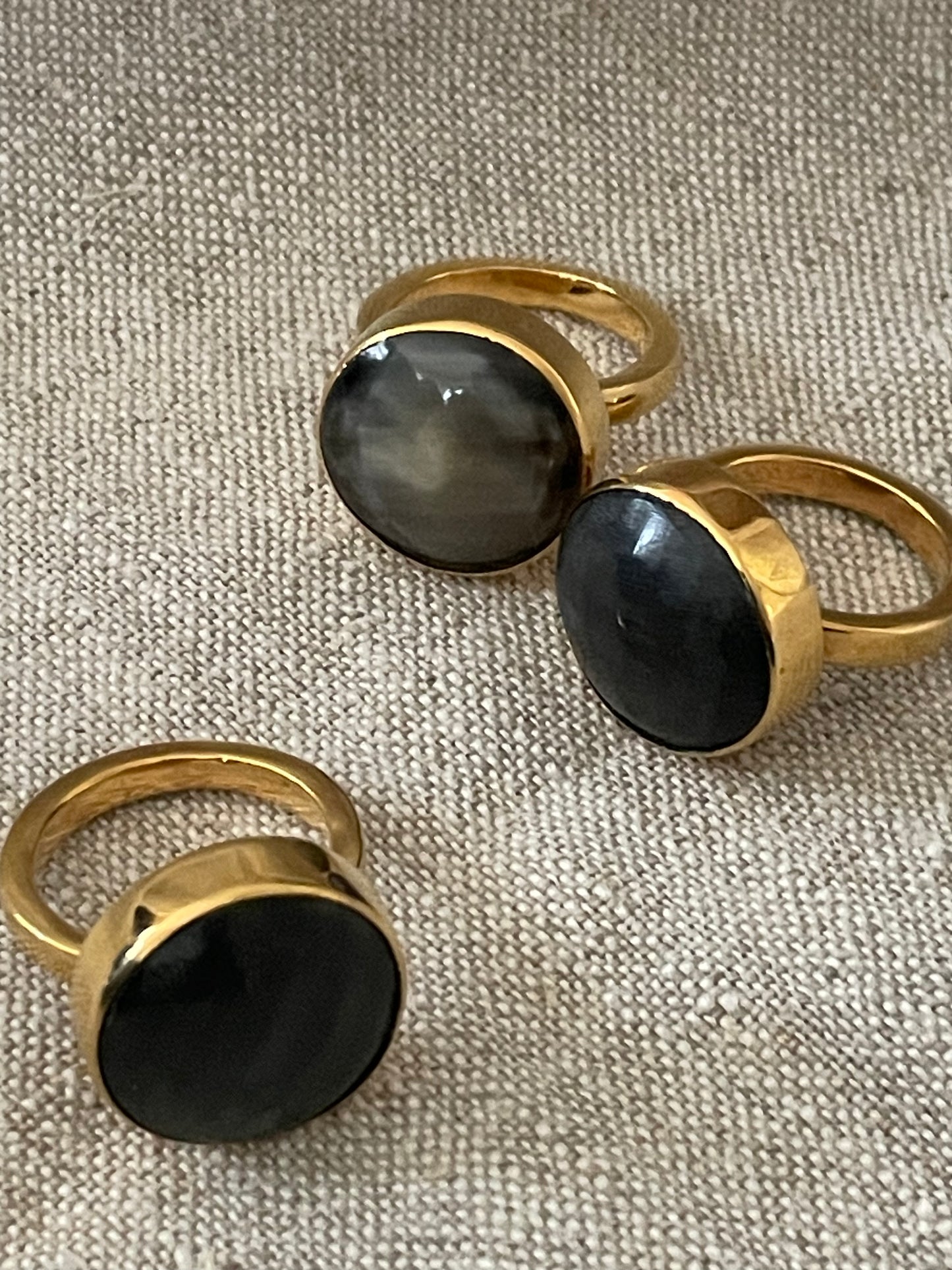 Cow horn ring