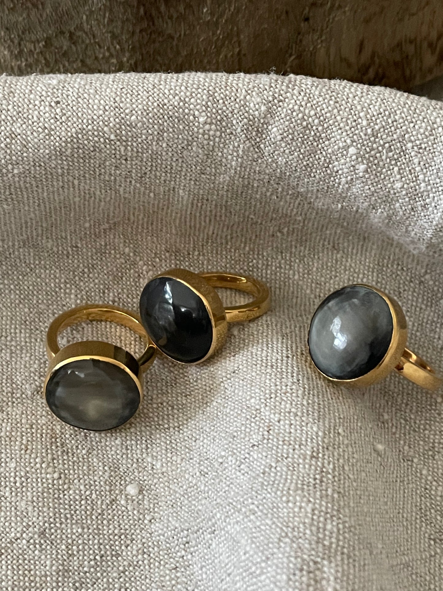 Cow horn ring