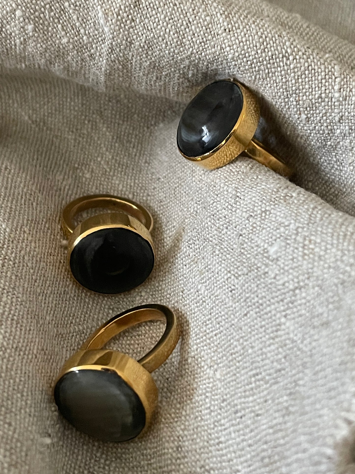 Cow horn ring