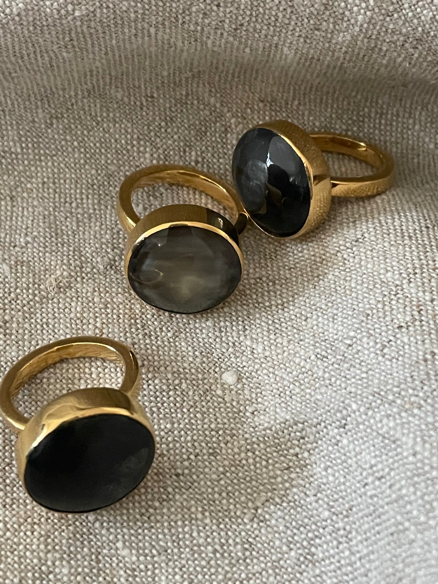 Cow horn ring