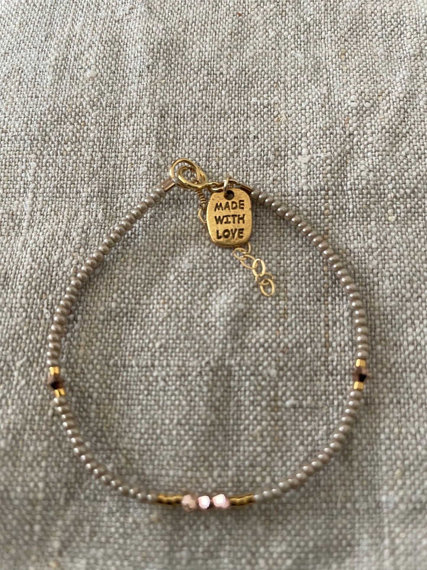 Endito crystal bracelet taupe