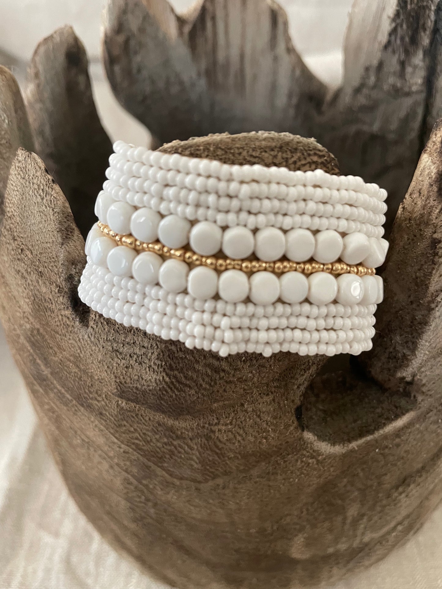Narrow Leather bracelet white