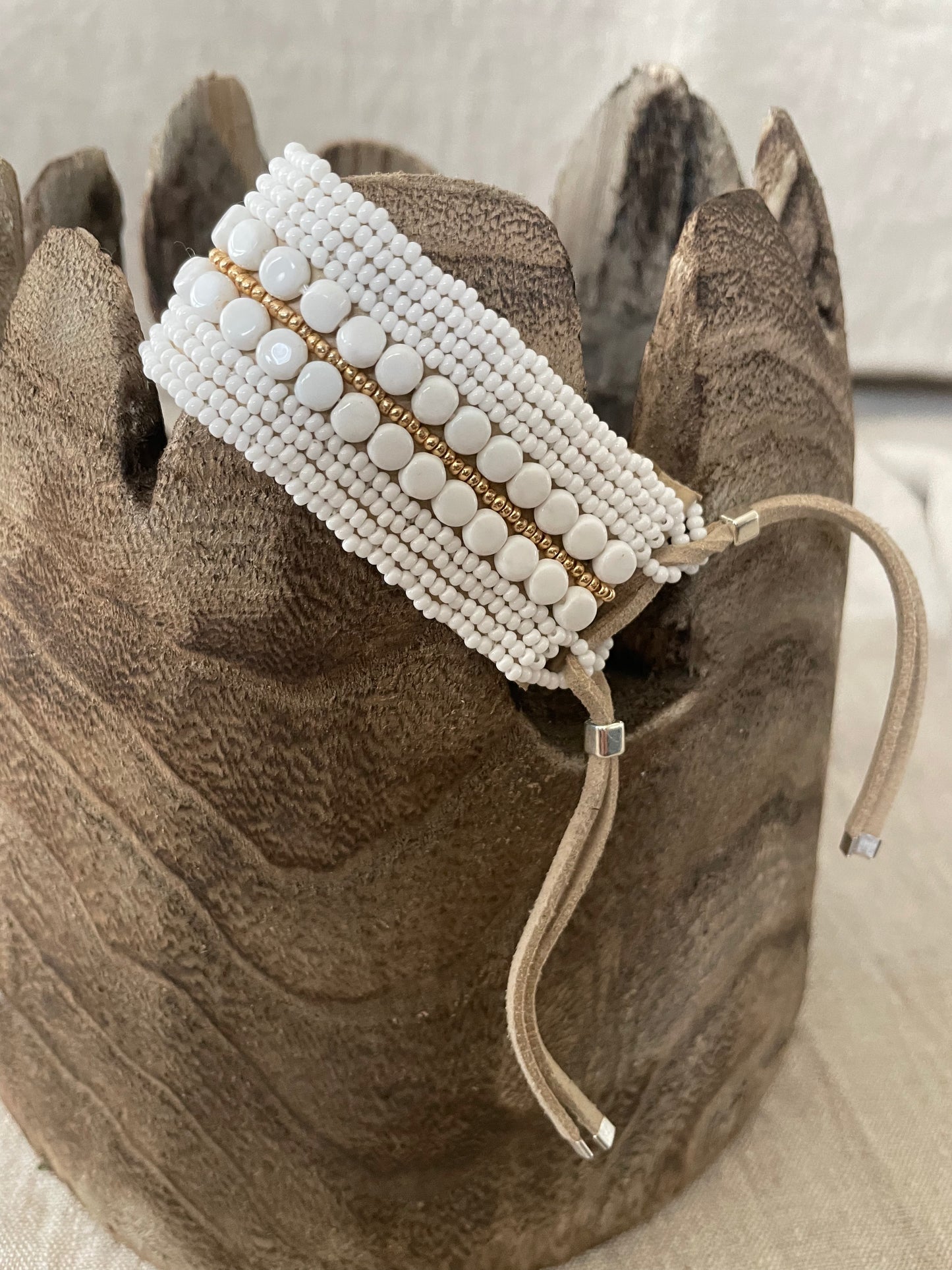 Narrow Leather bracelet white