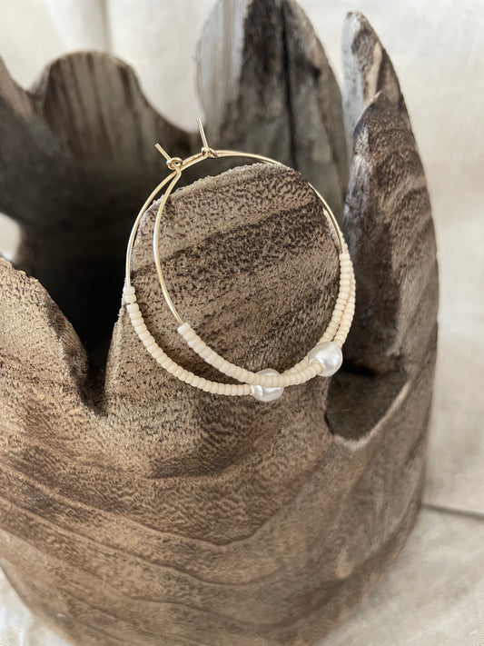 Creoles ecru with pearl