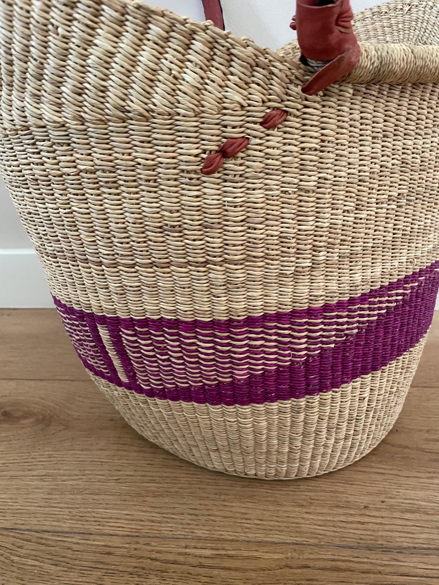 Bolga straw basket blue/natural