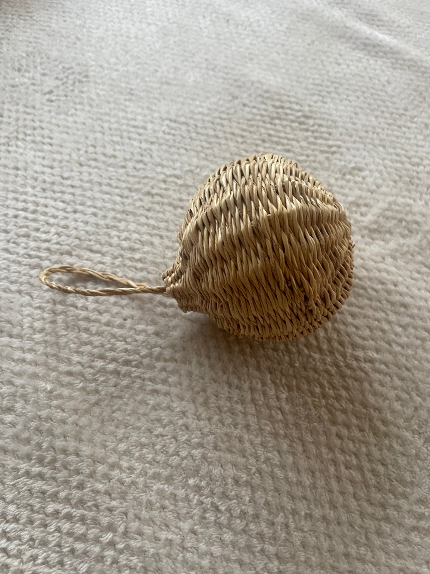 Bolga straw basket blue/natural