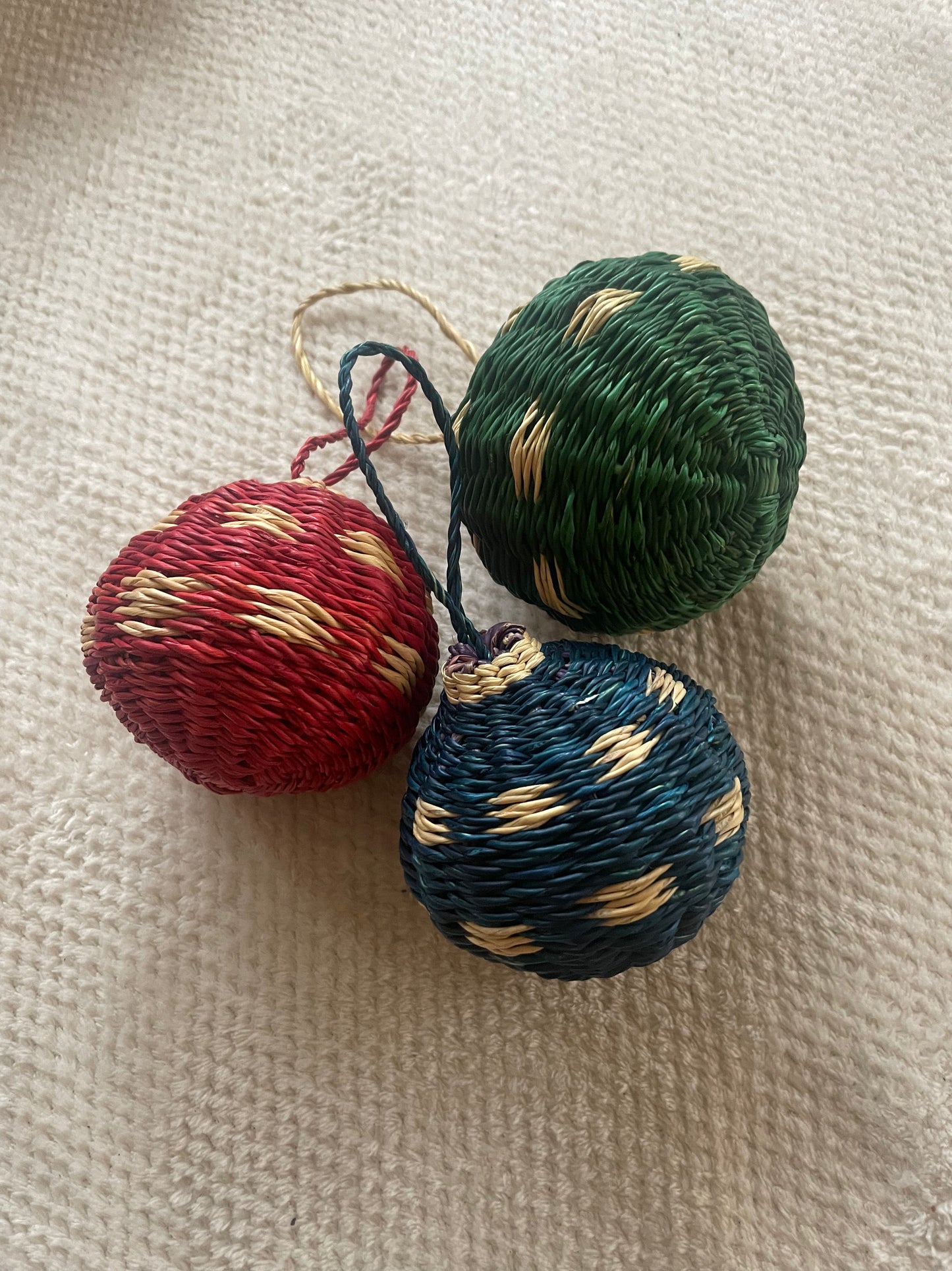 Bolga straw basket blue/natural