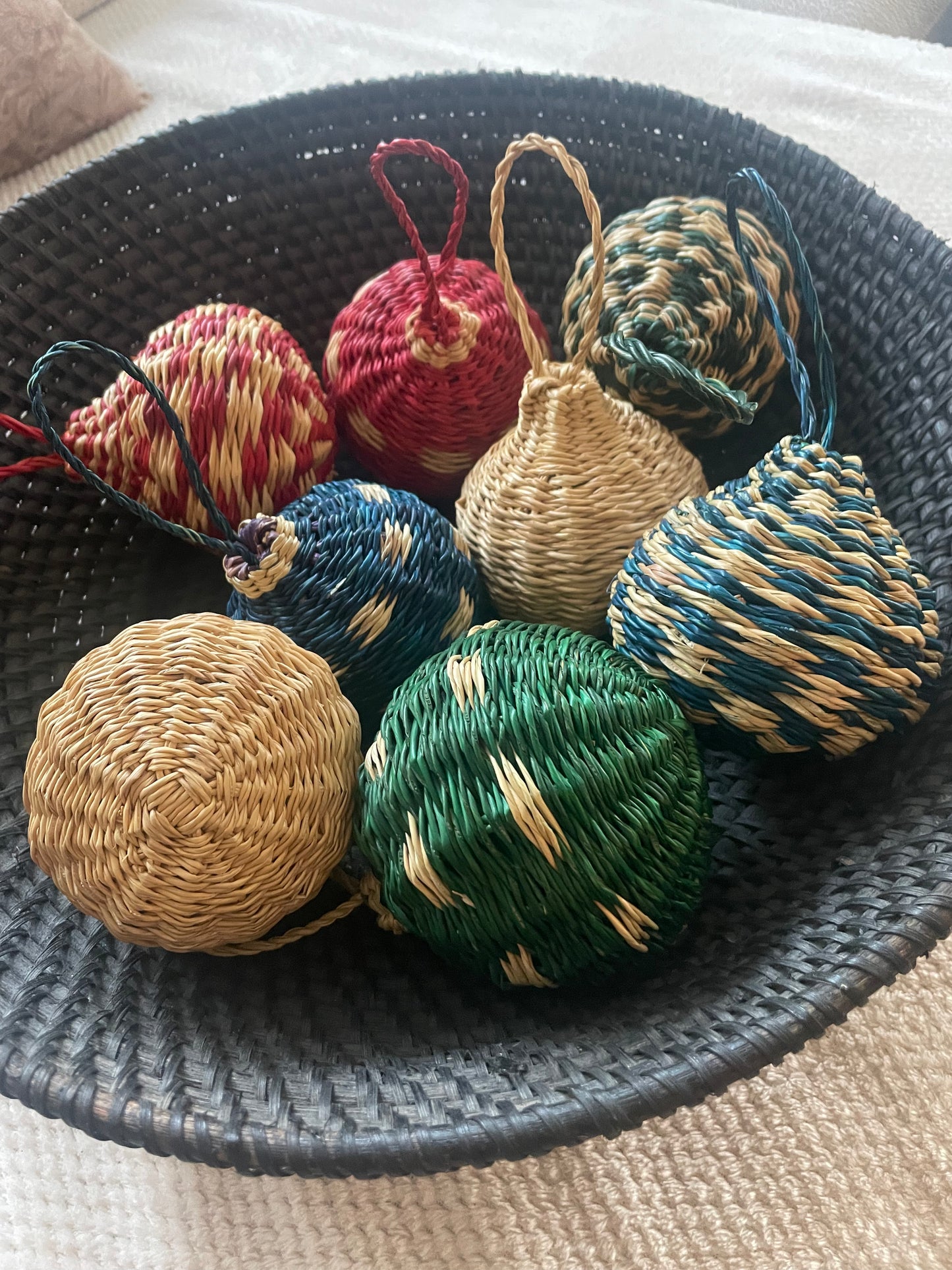 Bolga straw basket blue/natural