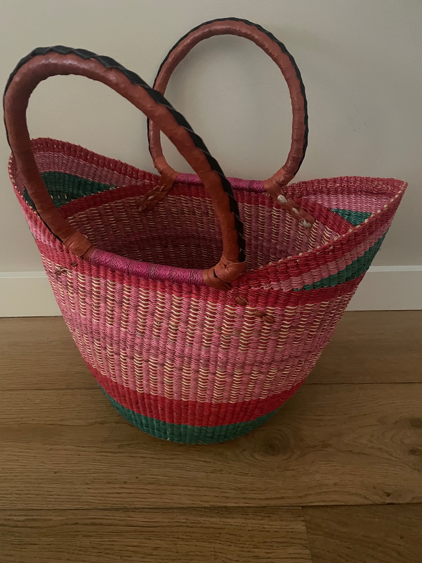 Bolga straw basket blue/natural