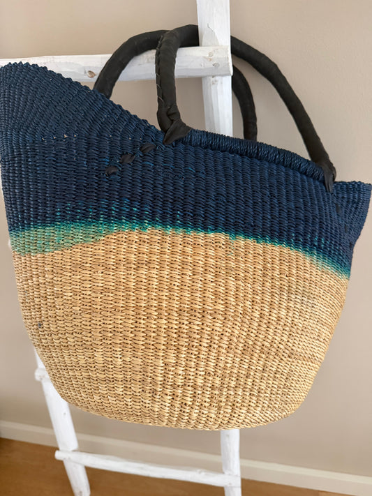 Bolga straw basket blue/natural