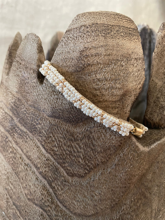 Pembetatu bracelet pearl