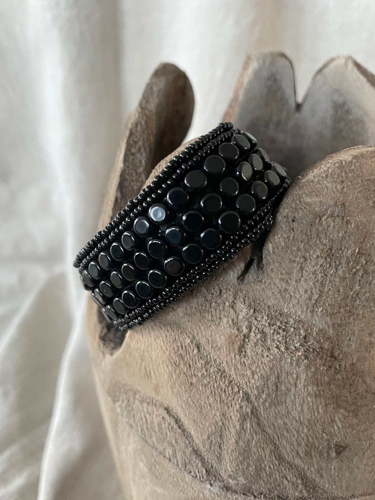 Narrow Leather bracelet black